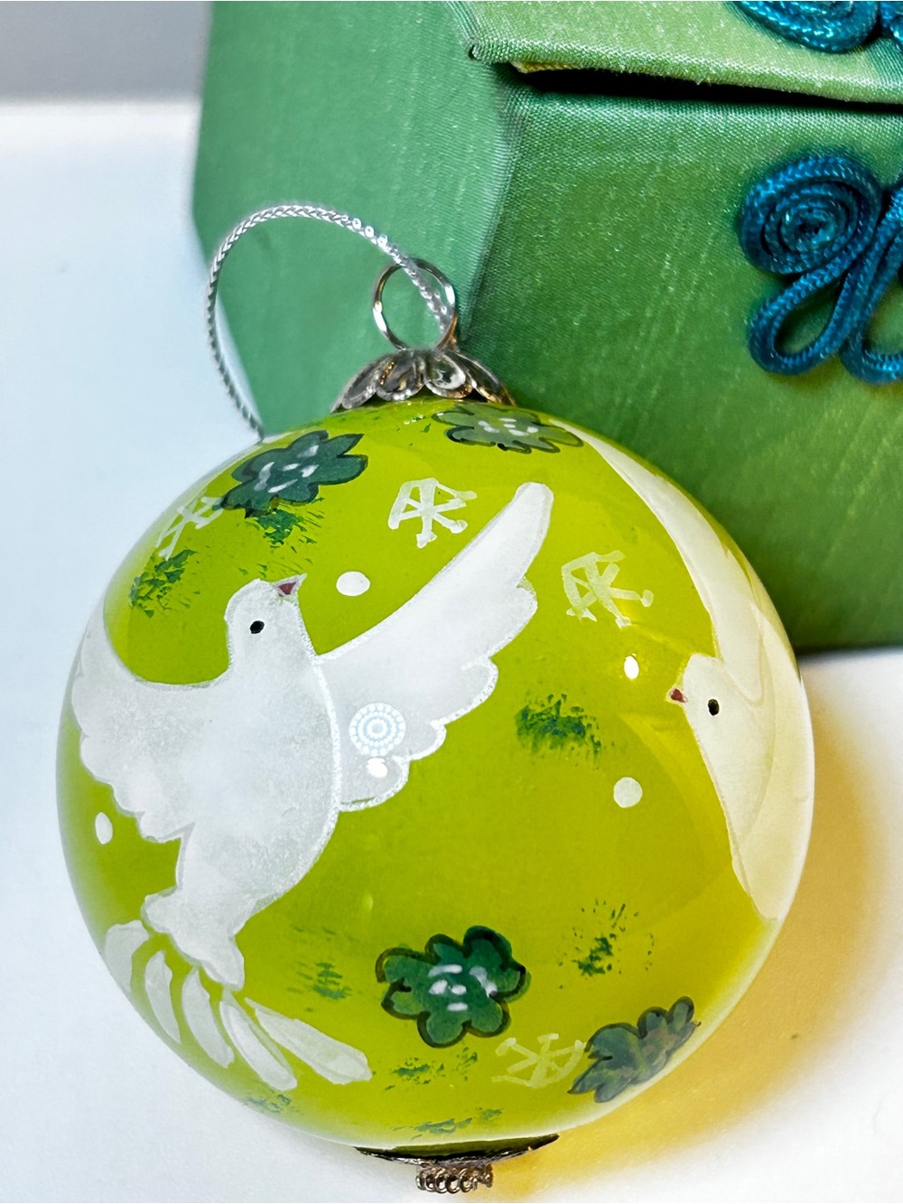 Pier 1 Li Bien Dove Christmas Ornamenet 2010 Snowflakes on Light Green